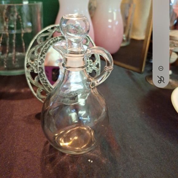 Small Glass Cruet with Stopper - Picture 4 of 6